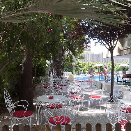 רימיני Hotel Trafalgar מראה חיצוני תמונה