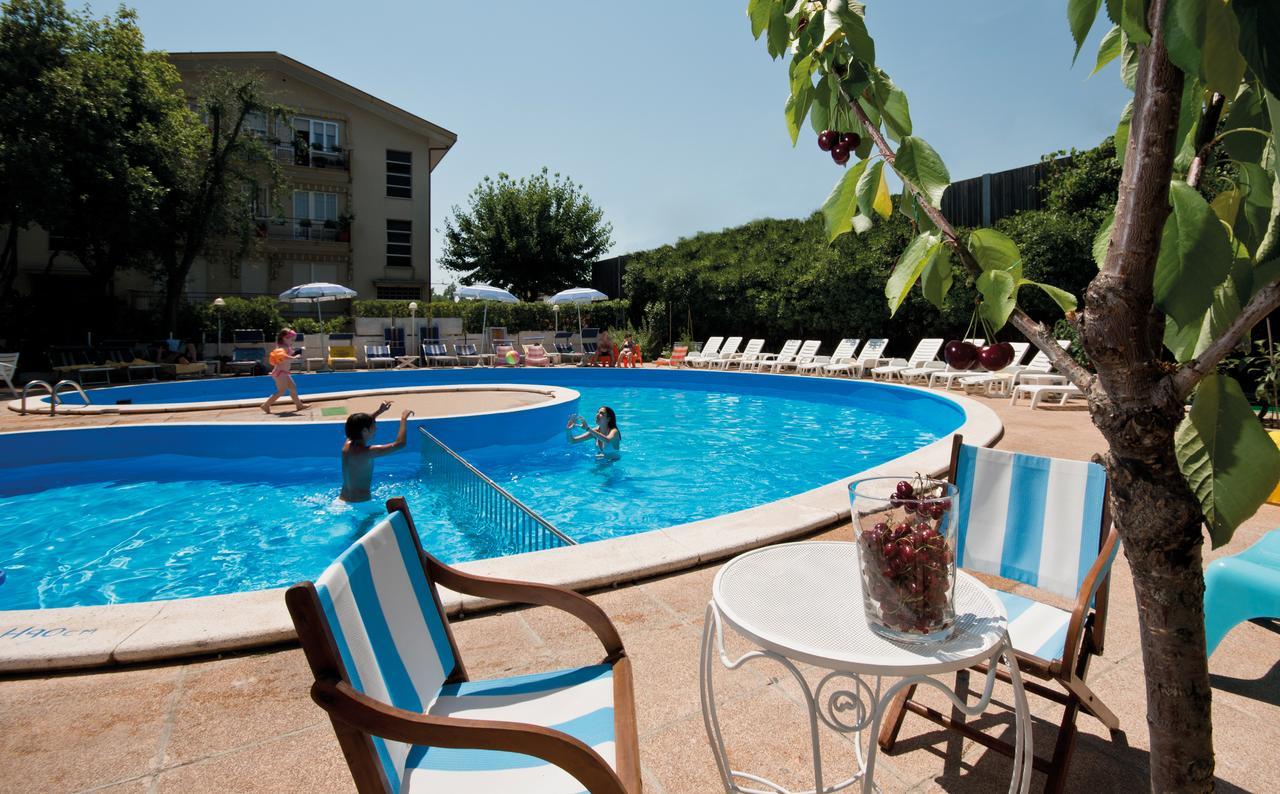 רימיני Hotel Trafalgar מראה חיצוני תמונה